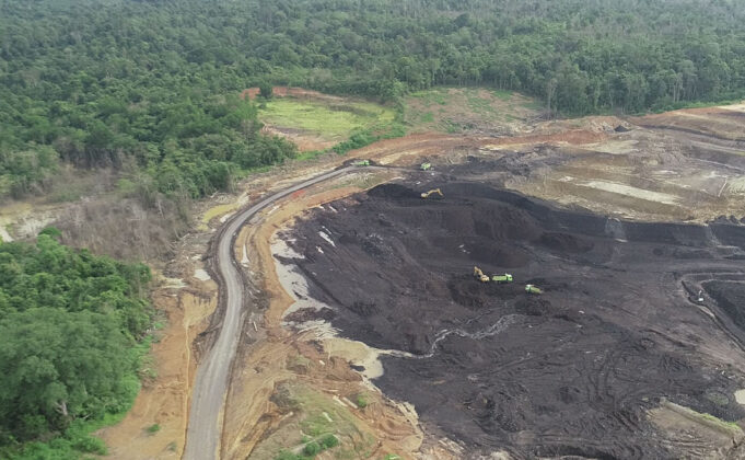 Luasan Tambang vs Hutan di Indonesia? Luasan Tambang vs Hutan di Indonesia (Forest Digest)