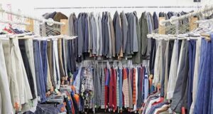 Bagaimana Thrifting Mendukung Sustainability Bagaimana Trifting Mendukung Sustainability dan Melawan Fast Fashion
