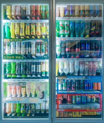 Air Mineral Tutup Orange Artinya Apa? Ini Faktanya Air Mineral Tutup Orange Artinya Apa Ini Faktanya (Foto: unsplash/Jeanson Wong)